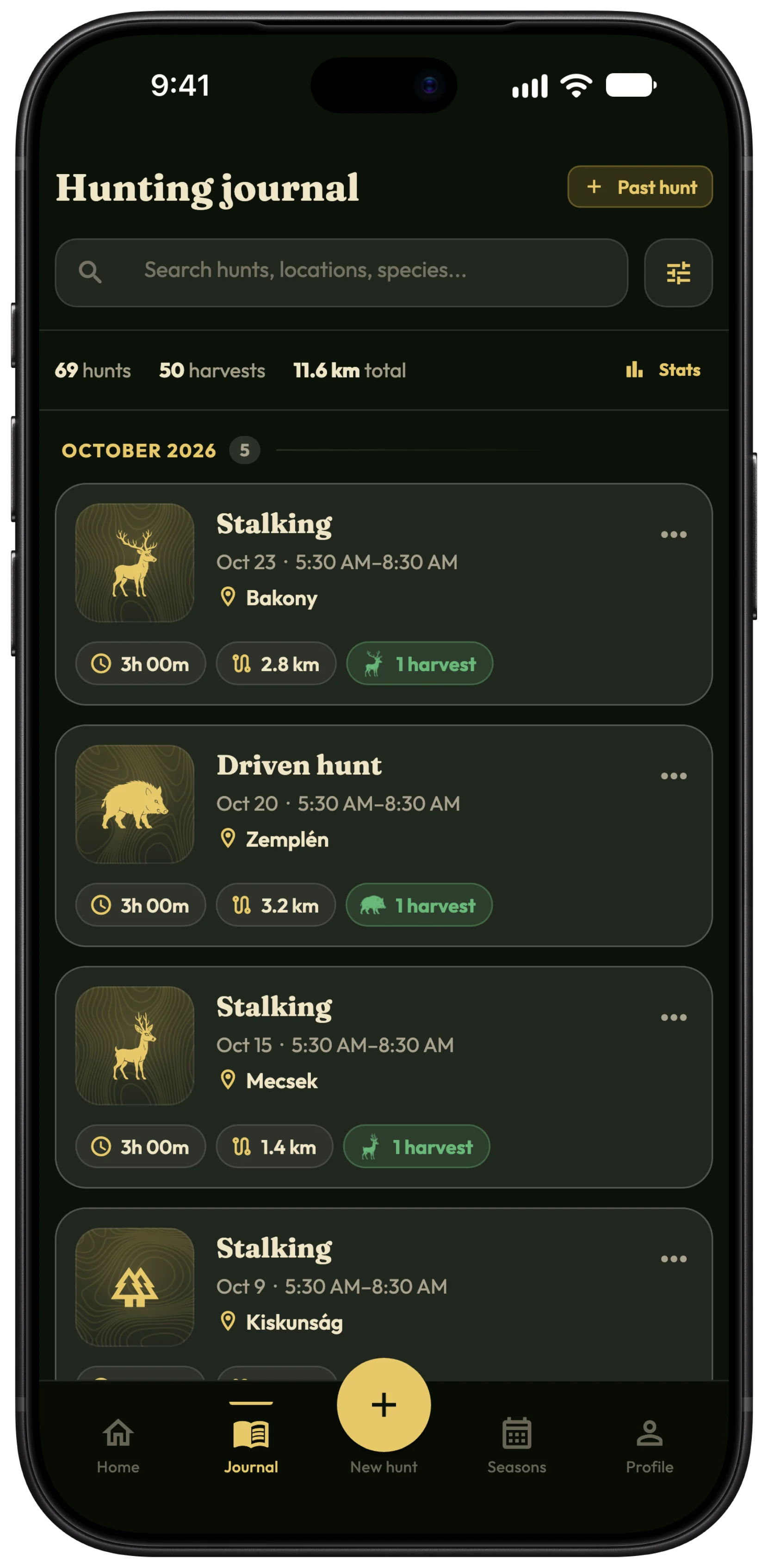 A hunt entry in HunTracker on an iPhone, with its events and photographs